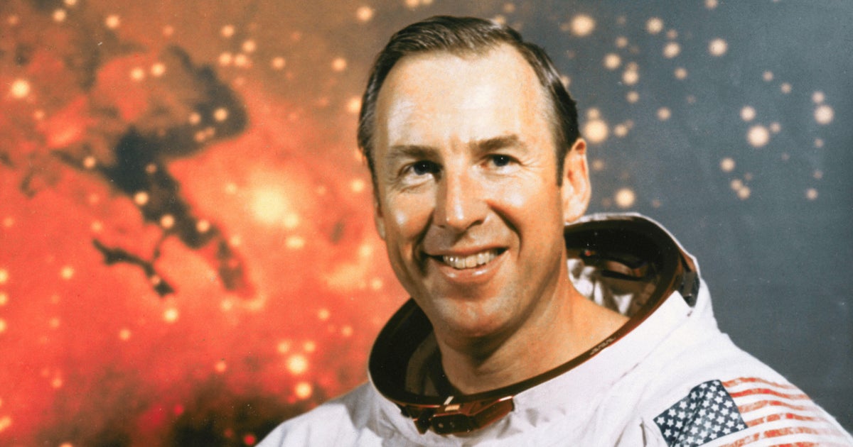 Legendary Astronaut Jim Lovell, Apollo 13 Commander, Dead At 97