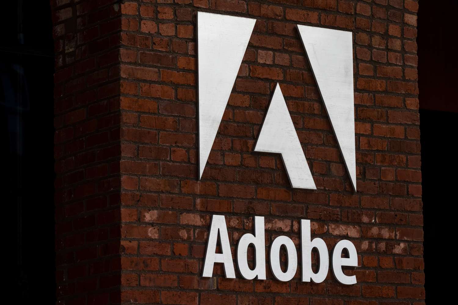 Adobe Stock Post-Earnings: Where Traders See It Heading