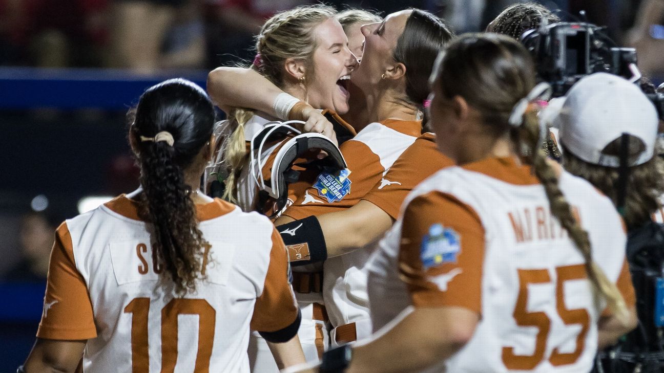 Atwood's Strong Showing Propels Texas Past Texas Tech In WCWS