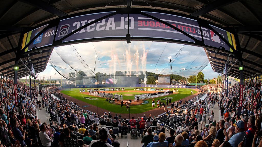 Auction Record: Suspended Little Leaguer's Bat Commands $10,000 Auction Record: Suspended Little Leaguer's Bat Commands $10,000