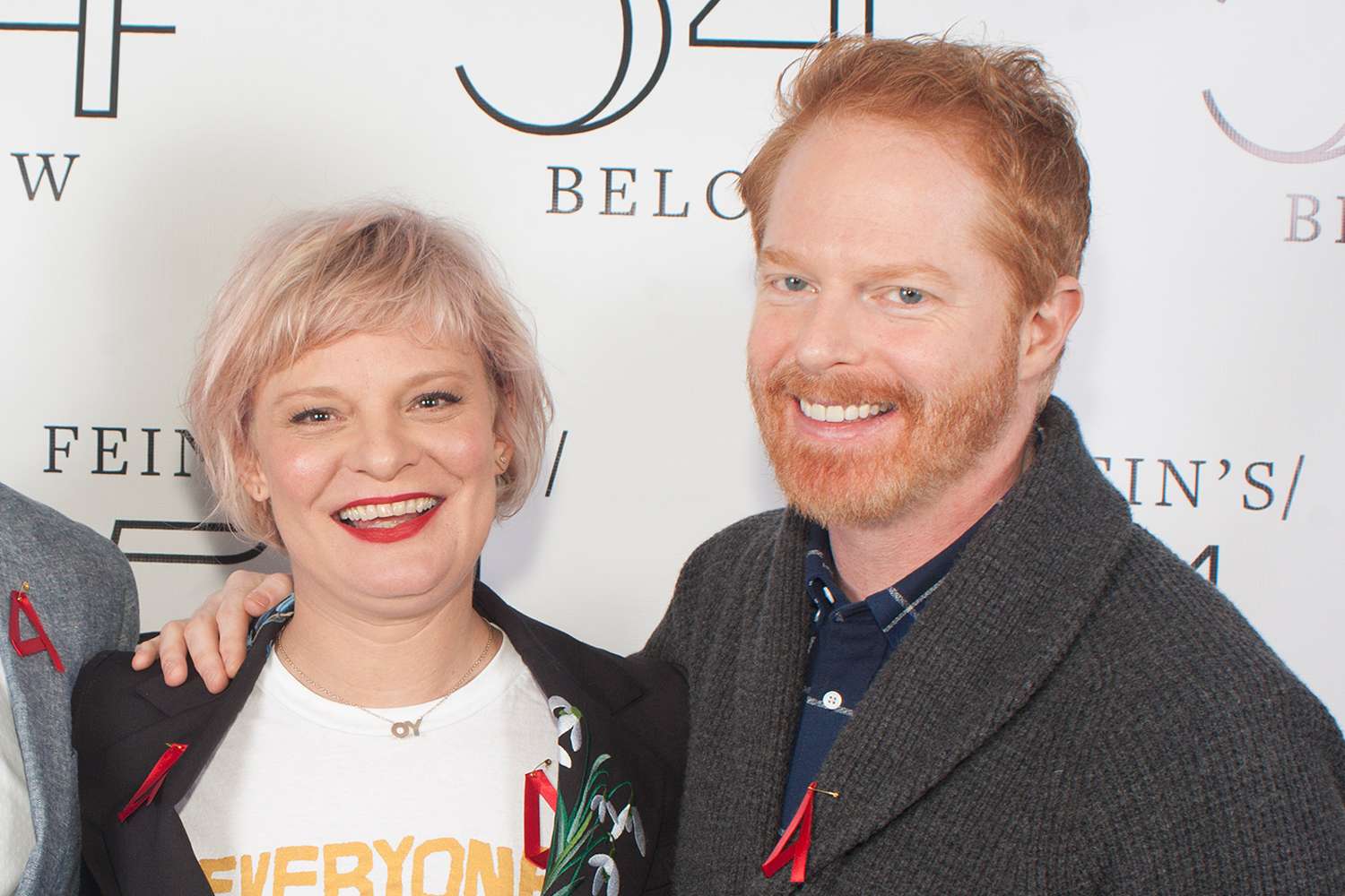 Awkward! Jesse Tyler Ferguson's Accidental Text To Martha Plimpton's Mother Awkward! Jesse Tyler Ferguson's Accidental Text To Martha Plimpton's Mother
