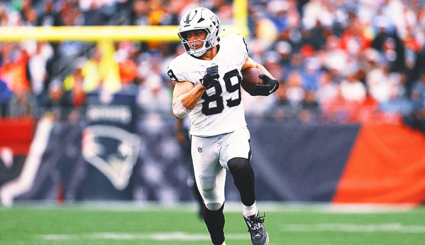 Bet $5, Get $300 On Chargers Vs. Raiders With FanDuel's MNF Promo
