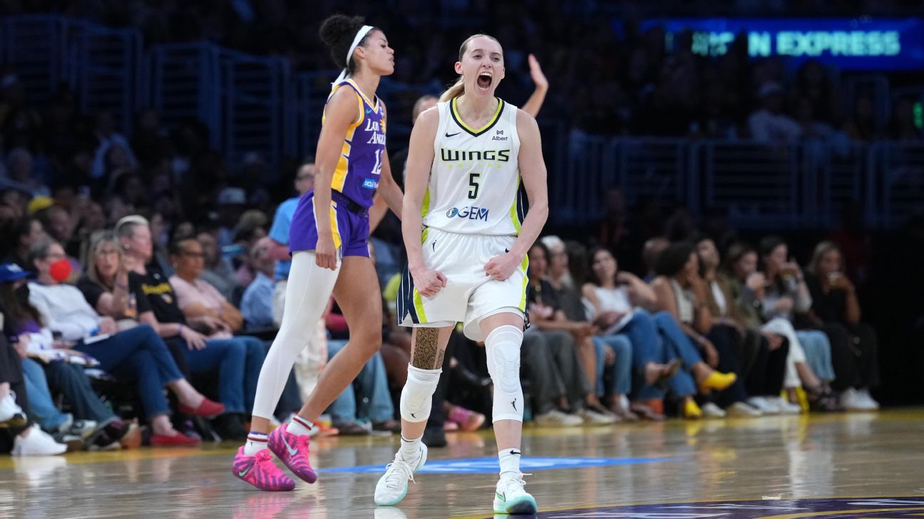 Bueckers' Record-Setting 44 Points Ignite Sparks Win Bueckers' Record-Setting 44 Points Ignite Sparks Win