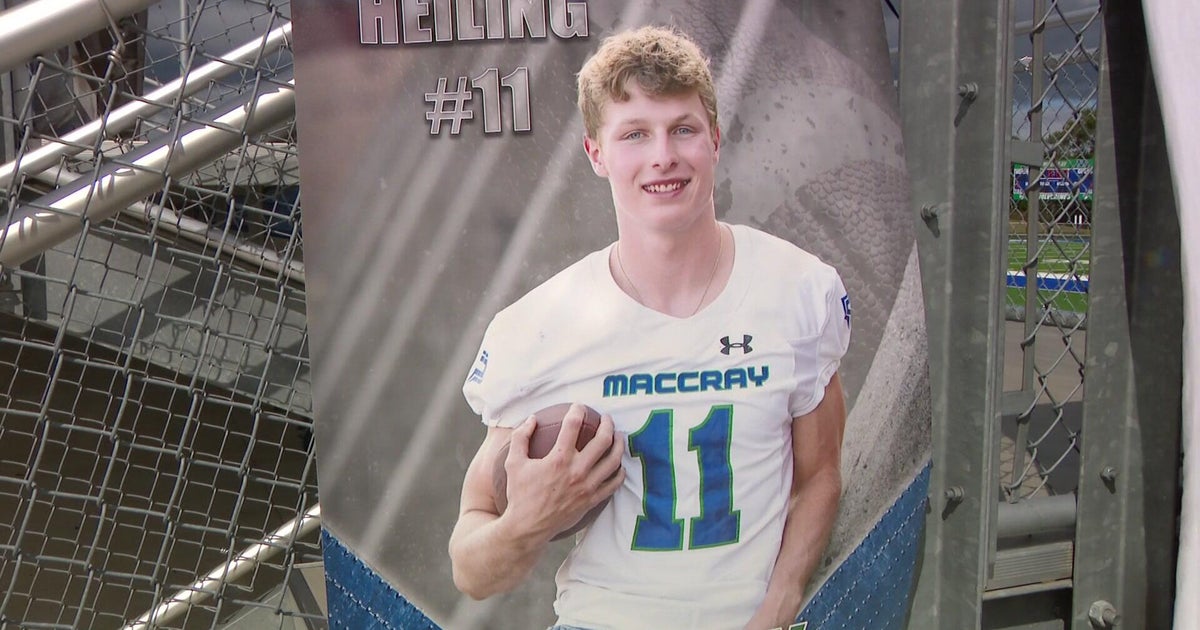 Community Mourns: Football Team's Tribute After Fatal Crash