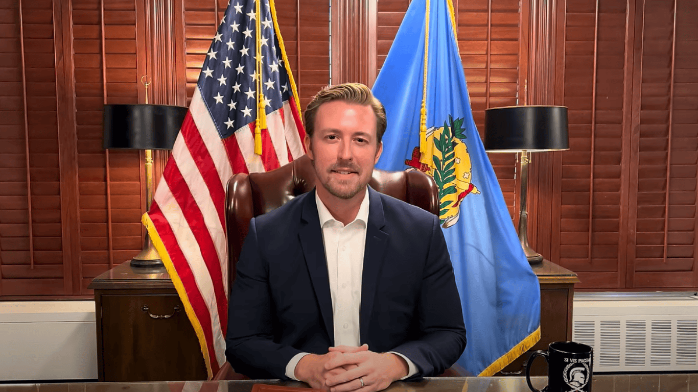 Controversy Erupts: PragerU Shares All Questions From Oklahoma's Patriotism-Focused Teacher Test Controversy Erupts: PragerU Shares All Questions From Oklahoma's Patriotism-Focused Teacher Test