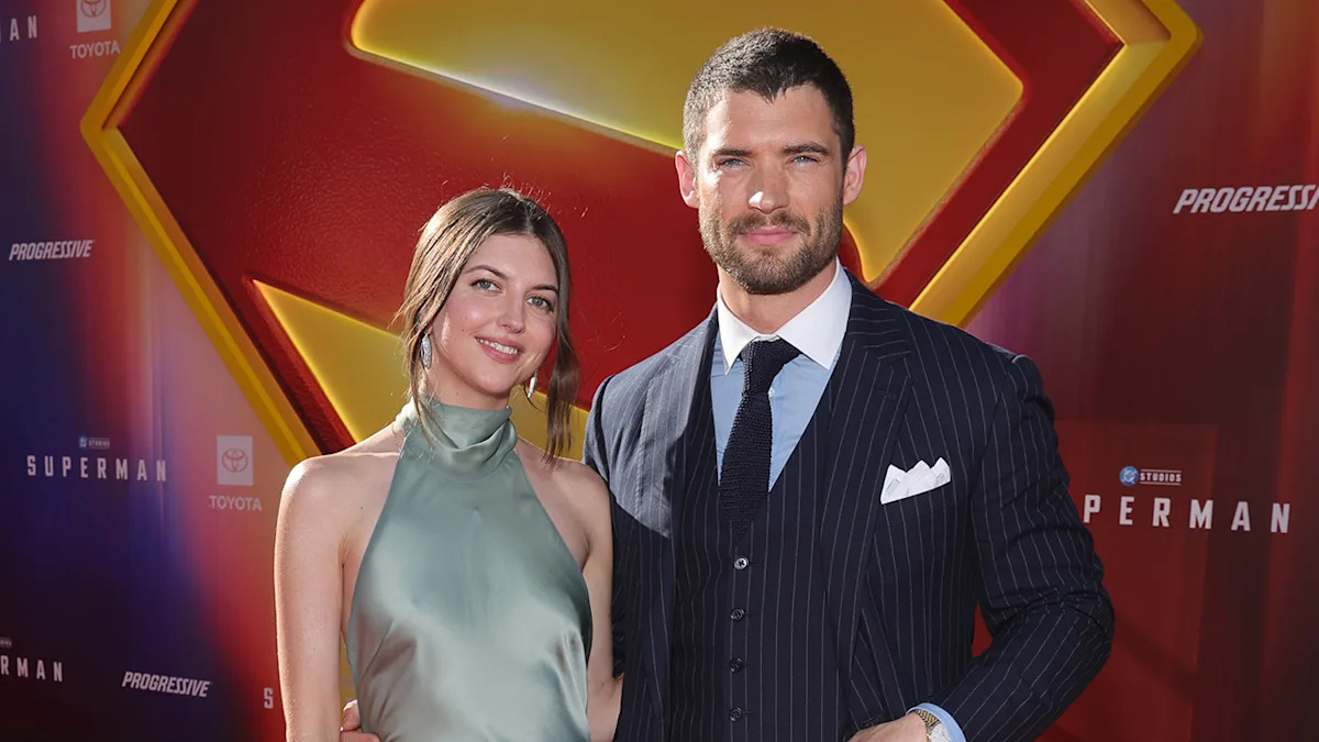 David Corenswet: Bulked Up For Superman, Matching Wife's Pregnancy Weight David Corenswet: Bulked Up For Superman, Matching Wife's Pregnancy Weight