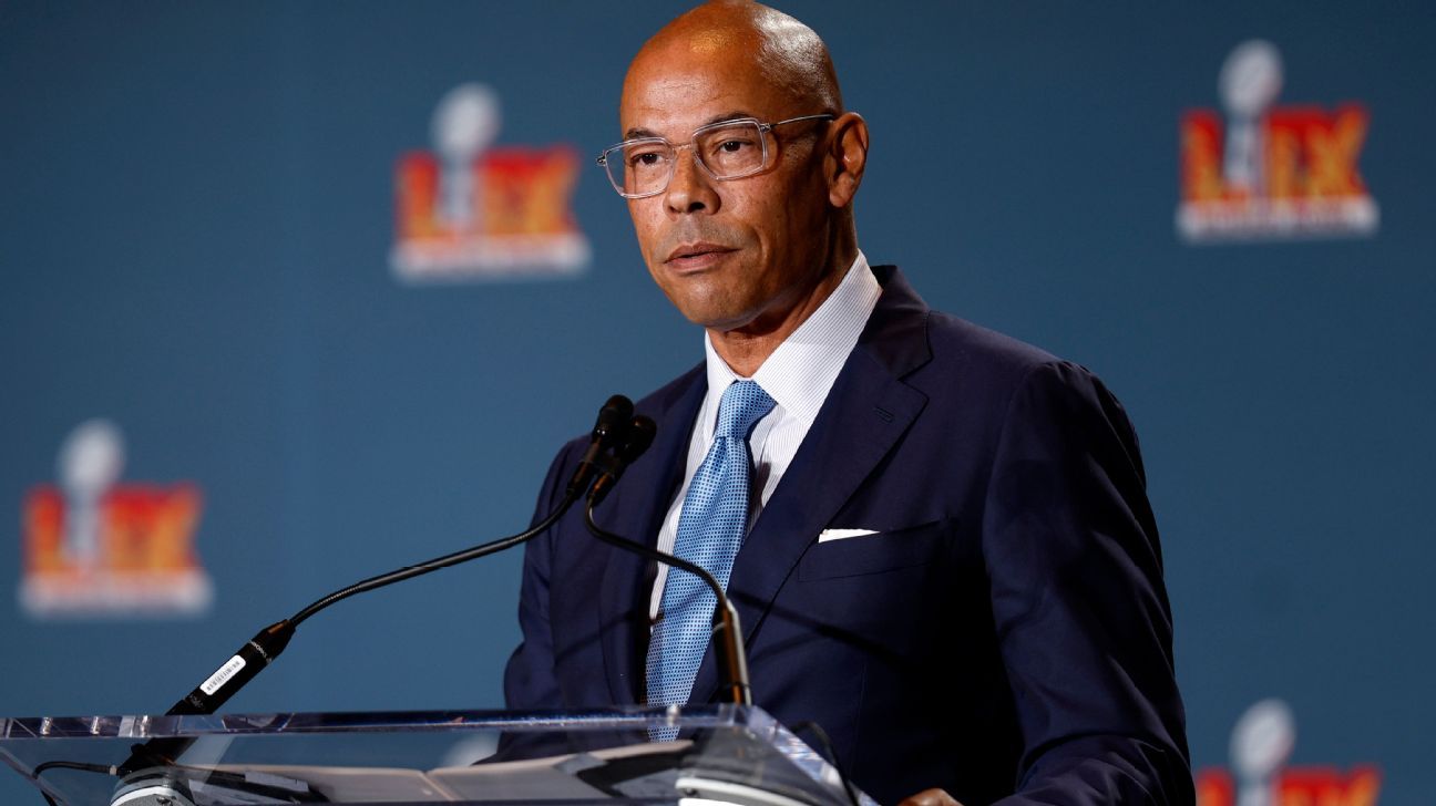 DeMaurice Smith's Departure From Carlyle Group: What It Means For The NFL DeMaurice Smith's Departure From Carlyle Group: What It Means For The NFL