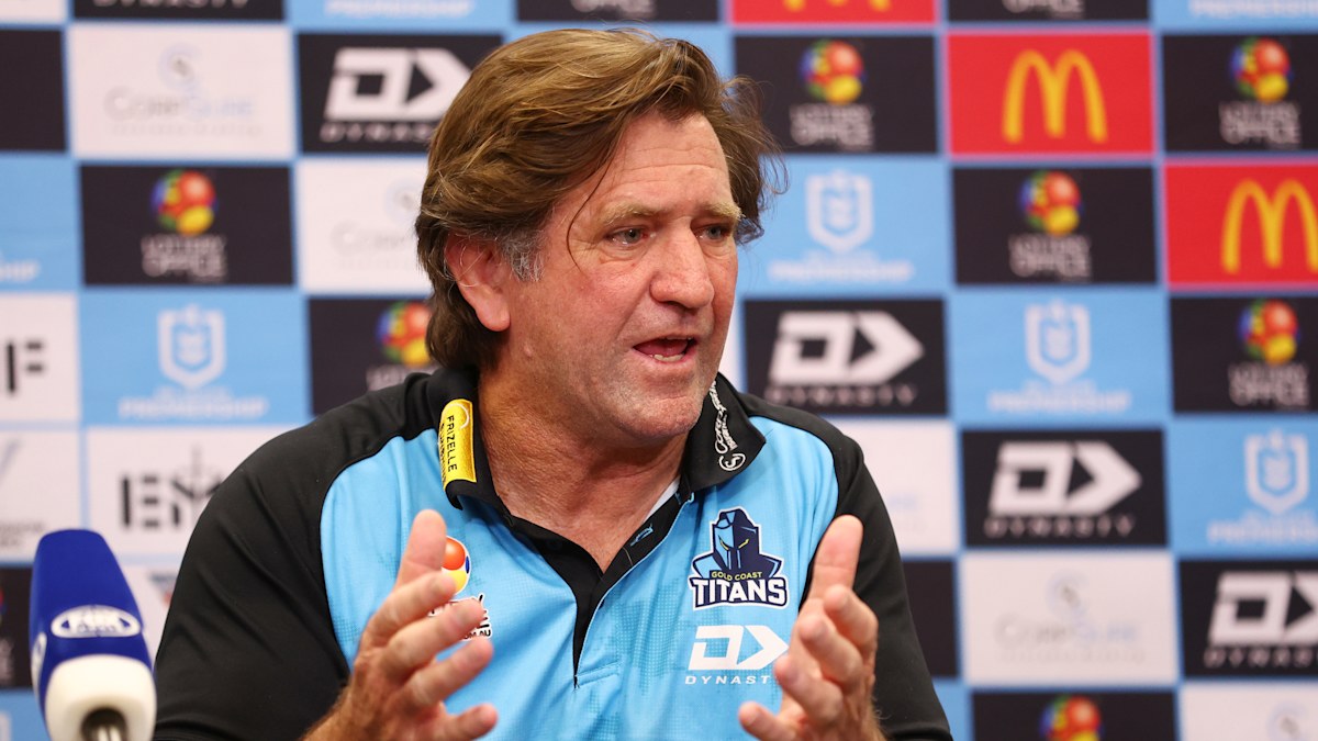 Des Hasler: Gold Coast Titans Must Sever Ties Amid Retirement Talk Des Hasler: Gold Coast Titans Must Sever Ties Amid Retirement Talk