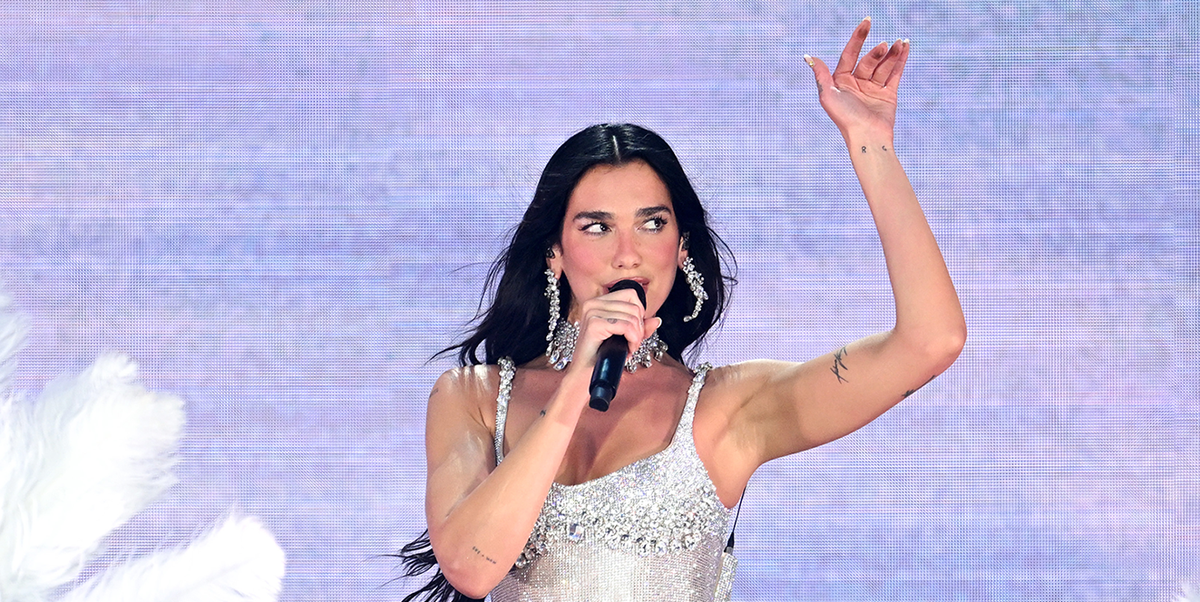 Dua Lipa Channels Showgirl Glamour In London With Swarovski And Chanel Dua Lipa Channels Showgirl Glamour In London With Swarovski And Chanel