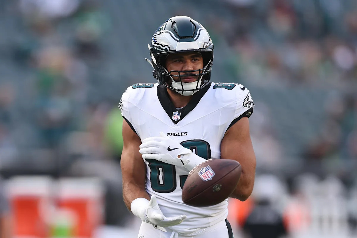 Eagles Training Camp Cuts: Surprise Additions And A Difficult Decision Eagles Training Camp Cuts: Surprise Additions And A Difficult Decision