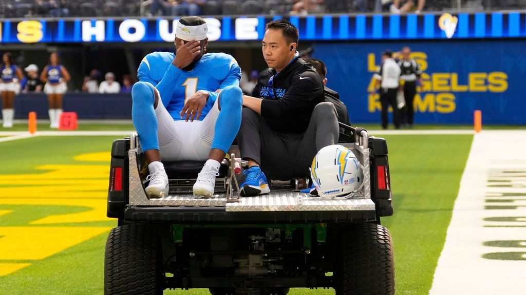 ESPN Reports: Chargers' Quentin Johnston Carted Off Following Devastating Hit ESPN Reports: Chargers' Quentin Johnston Carted Off Following Devastating Hit