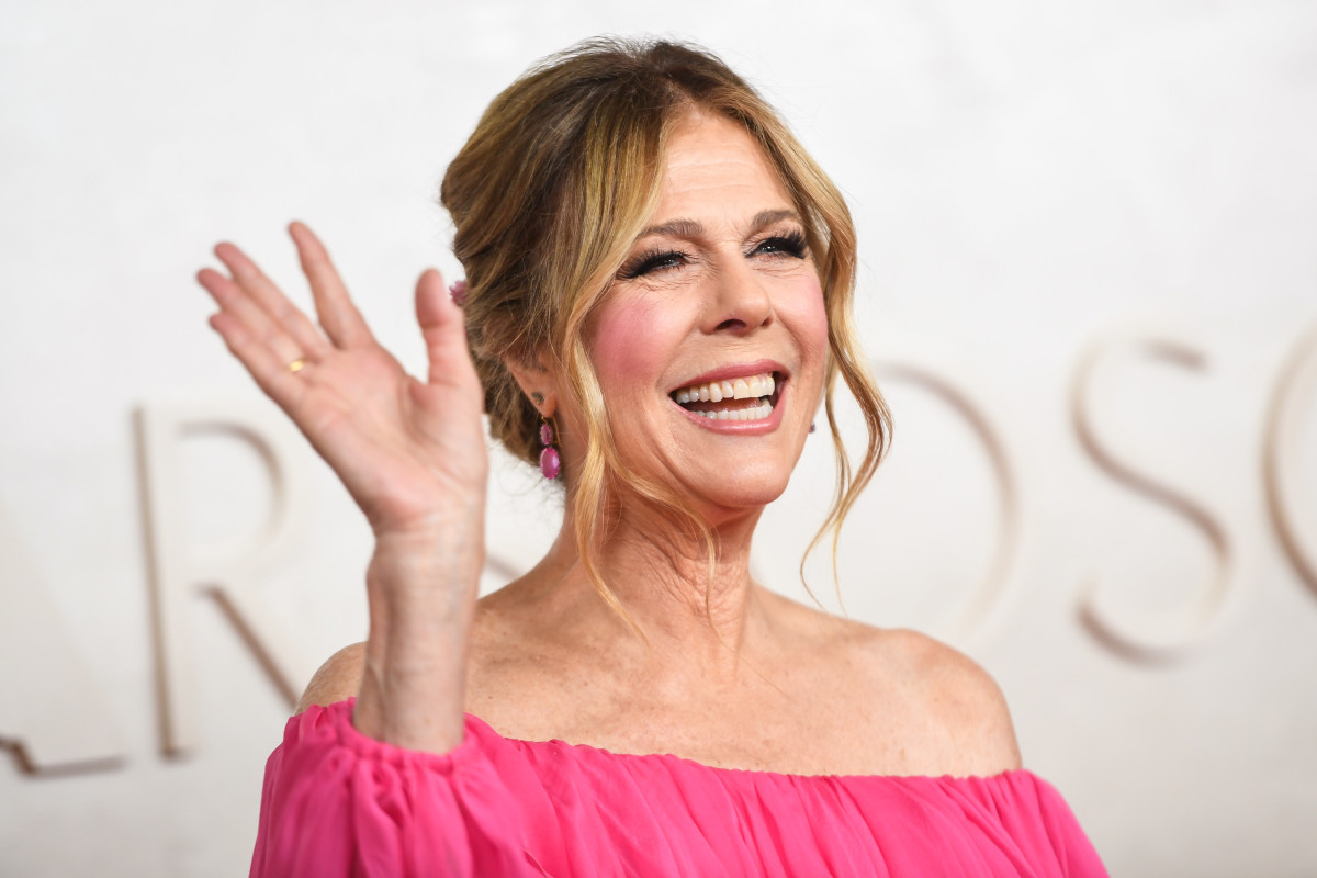Fans React To Rita Wilson's Dramatic Look In New Instagram Picture
