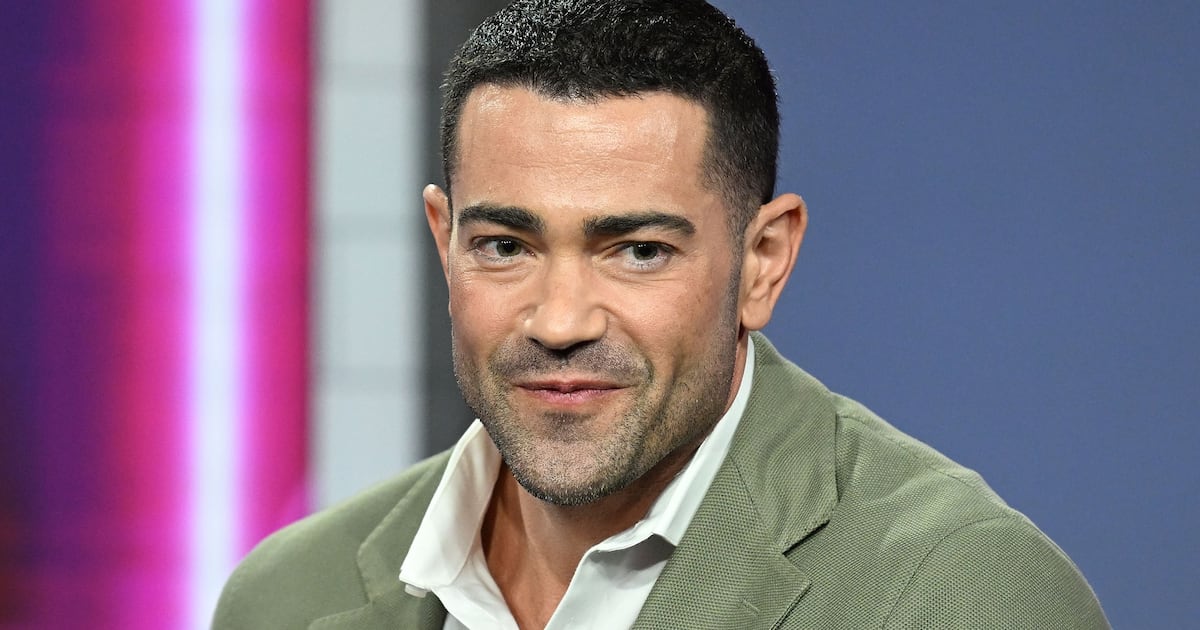 Former Desperate Housewives Star Reveals Ignorance Of Costar Tensions