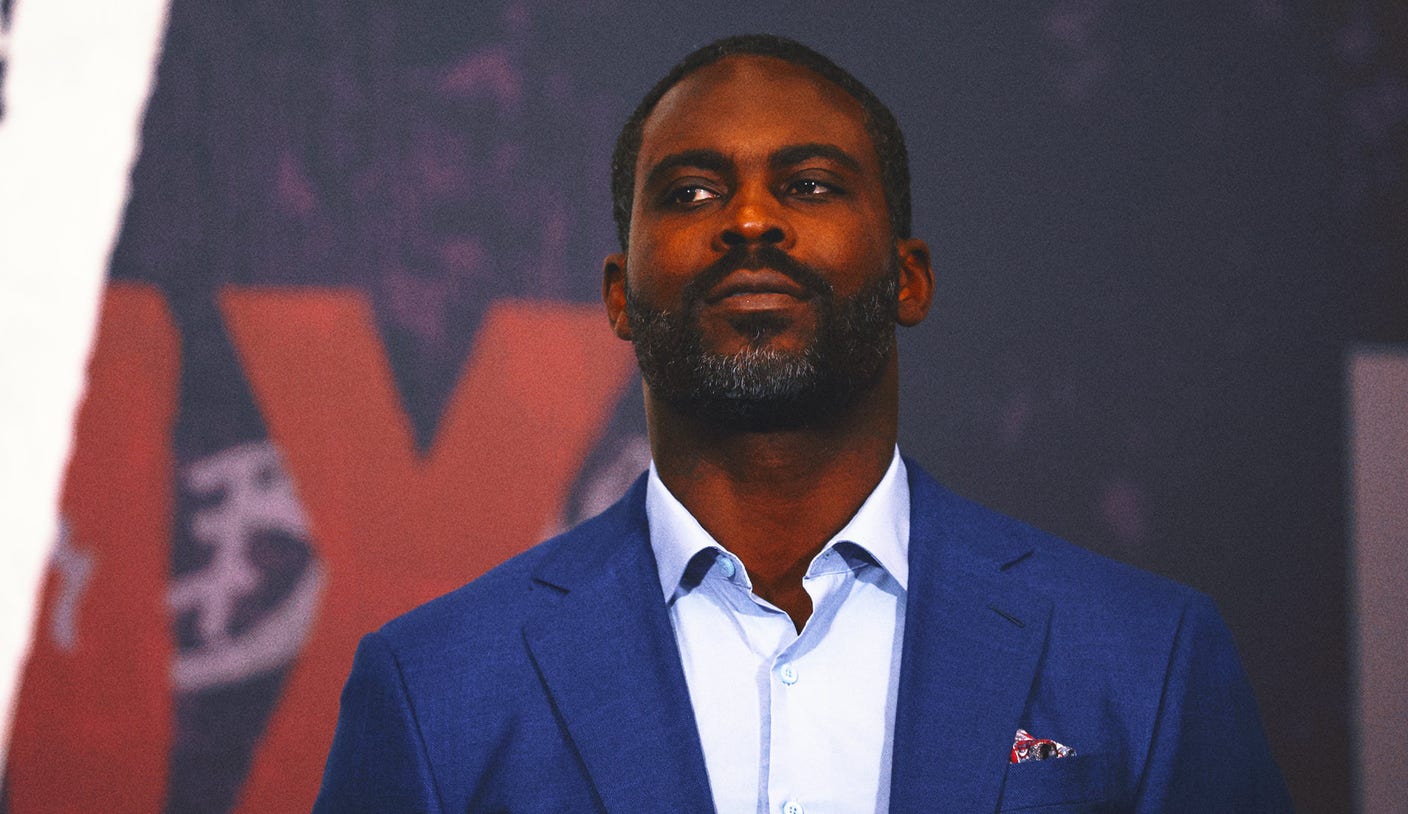 Former NFL Star Michael Vick Secures First Win As Norfolk State Head Coach Former NFL Star Michael Vick Secures First Win As Norfolk State Head Coach