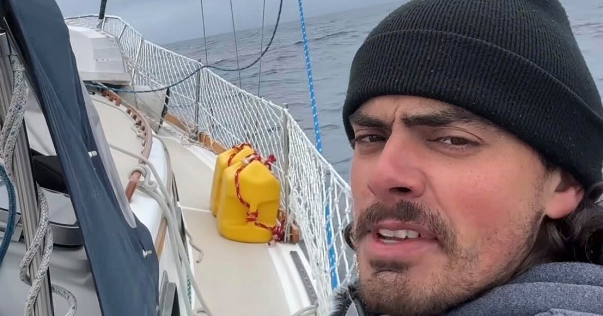 From Oregon To Hawaii: One Man's Catamaran Adventure From Oregon To Hawaii: One Man's Catamaran Adventure