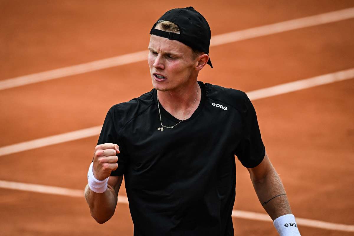 From Two Sets Down: Jesper De Jong Triumphs At Roland Garros From Two Sets Down: Jesper De Jong Triumphs At Roland Garros