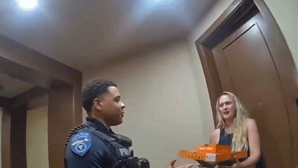 Holiday Traffic Stop Leads To Unexpected Viral Pizza Delivery By Officers Holiday Traffic Stop Leads To Unexpected Viral Pizza Delivery By Officers