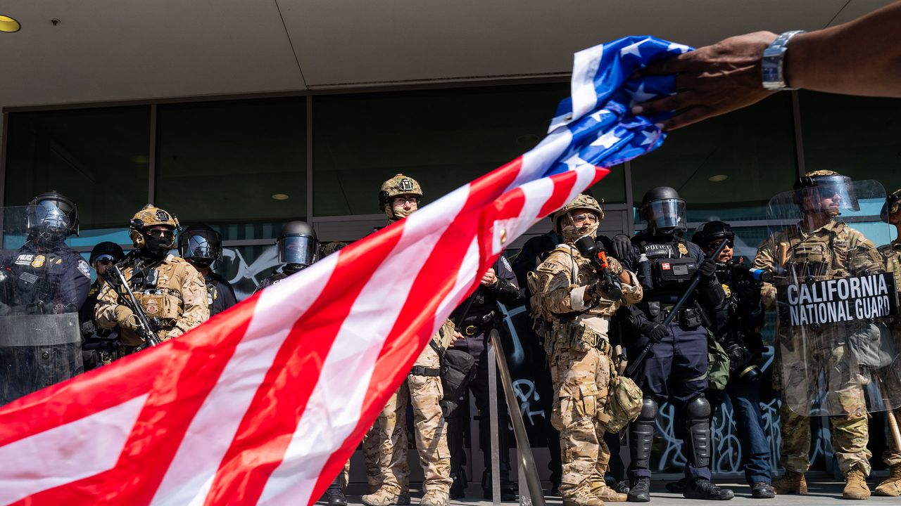 How To Get In Touch With The National Guard In The Los Angeles Area