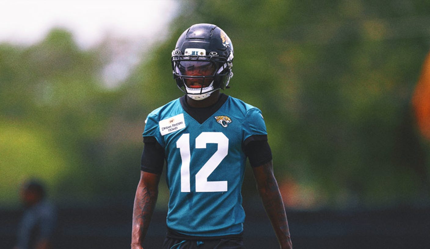 Jaguars' Travis Hunter Transitioning To Defense Following Strong Offensive Rookie Camp Performance Jaguars' Travis Hunter Transitioning To Defense Following Strong Offensive Rookie Camp Performance