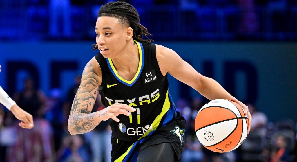 JJ Quinerly Exceeds Expectations: WNBA Draft's Hidden Gem? JJ Quinerly Exceeds Expectations: WNBA Draft's Hidden Gem?
