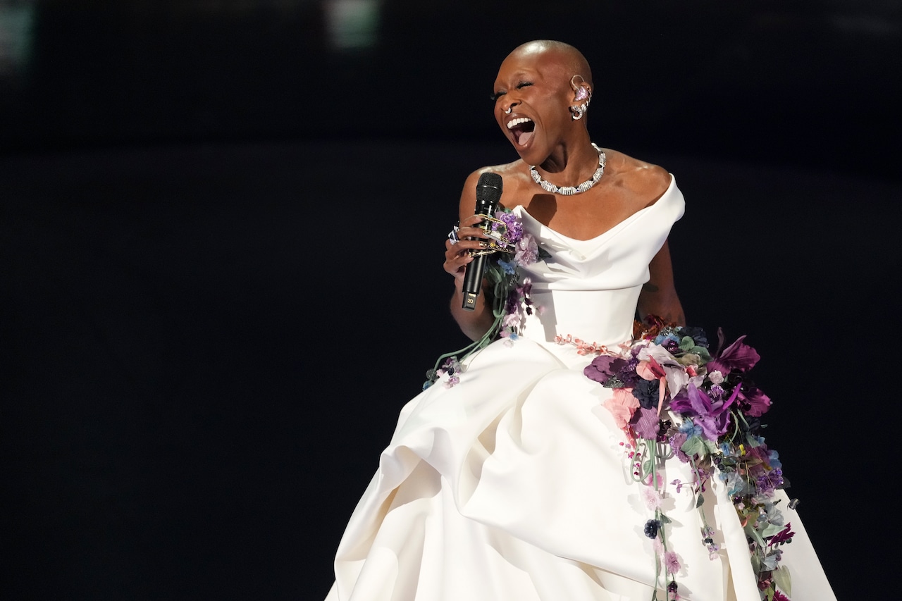 Last-Minute Change: Grammy Winner Replaces Wicked Star At Upstate NY Show