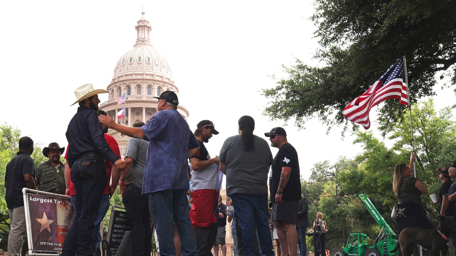 Live Updates: Security Breach Prompts Texas Capitol Evacuation