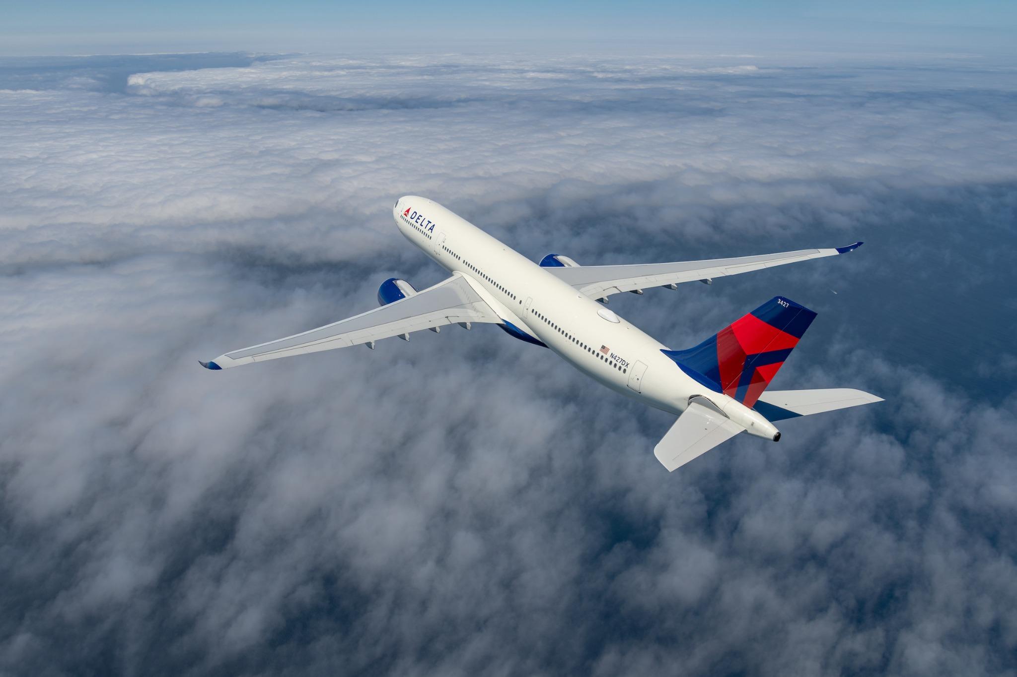 Mid-Flight Emergency Forces Delta Flight 161 To Land In Amsterdam Mid-Flight Emergency Forces Delta Flight 161 To Land In Amsterdam