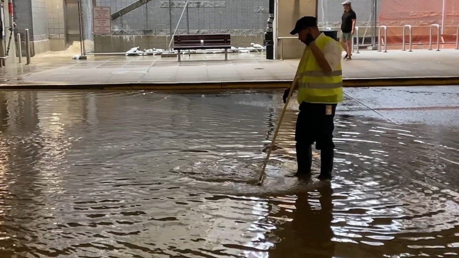 Midwest Braces For Flash Floods As Heat Warning Intensifies Midwest Braces For Flash Floods As Heat Warning Intensifies