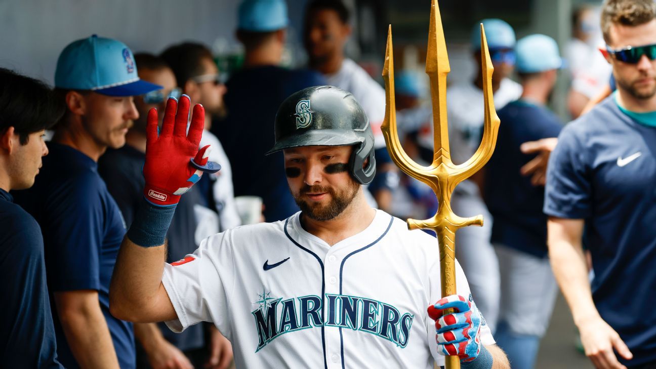 MLB Record: Cal Raleigh's 54th Home Run Shatters Mariners' Expectations MLB Record: Cal Raleigh's 54th Home Run Shatters Mariners' Expectations