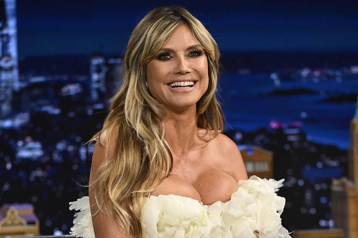Model Heidi Klum Addresses Wardrobe Malfunction In Steamy Bikini Shoot
