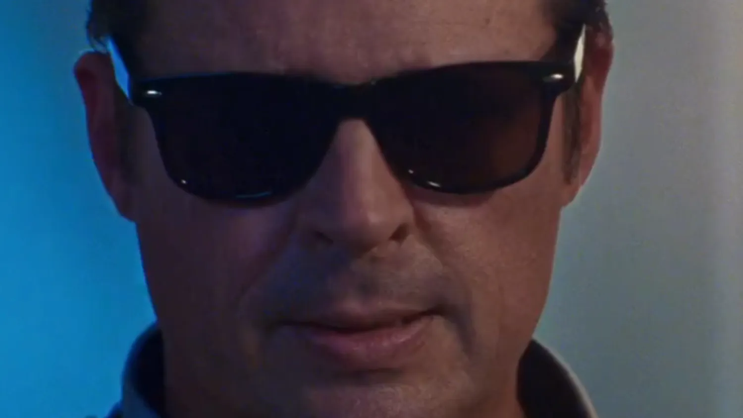 Mortal Kombat II Poster Drop: Johnny Cage's Mortal Kombat II Poster Drop: Johnny Cage's
