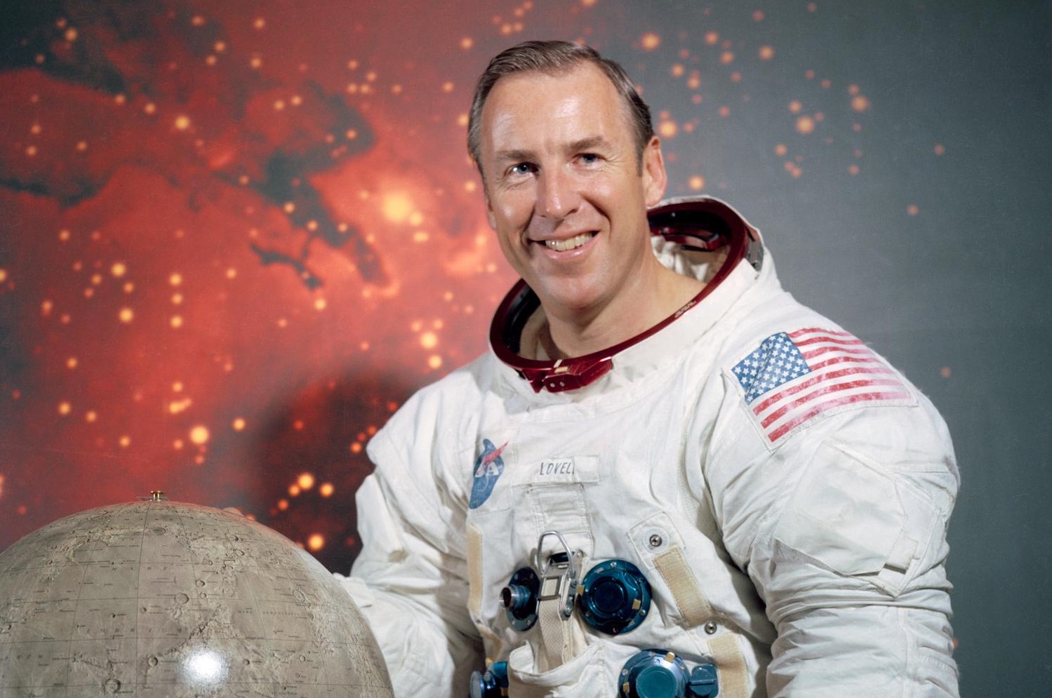 NASA Administrator Honors Apollo 13 Astronaut Jim Lovell's Legacy NASA Administrator Honors Apollo 13 Astronaut Jim Lovell's Legacy