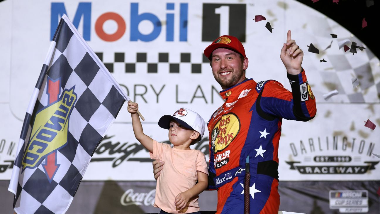 NASCAR Playoffs Begin: Briscoe Takes Checkered Flag At Southern 500 NASCAR Playoffs Begin: Briscoe Takes Checkered Flag At Southern 500