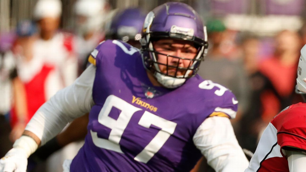 NFL Free Agency: Jets Sign Harrison Phillips & Jowon Briggs NFL Free Agency: Jets Sign Harrison Phillips & Jowon Briggs