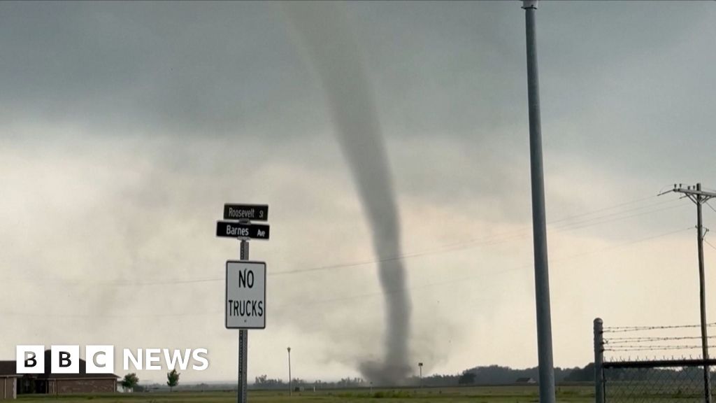Oklahoma Tornado Emergency: Residents Struggle Amidst The Aftermath