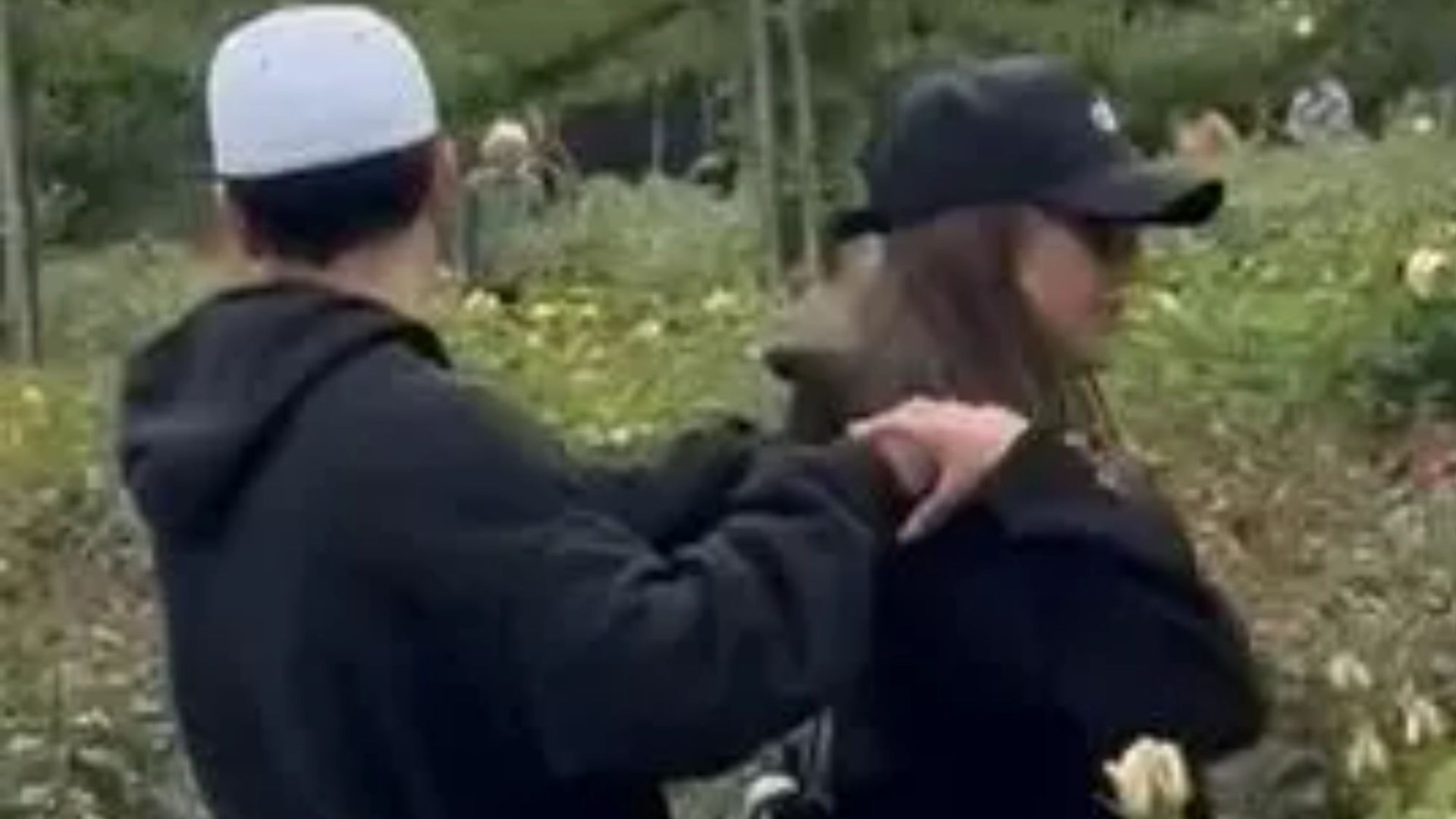 Post-Split: Jessica Alba Seen Kissing Unidentified Man In London Post-Split: Jessica Alba Seen Kissing Unidentified Man In London