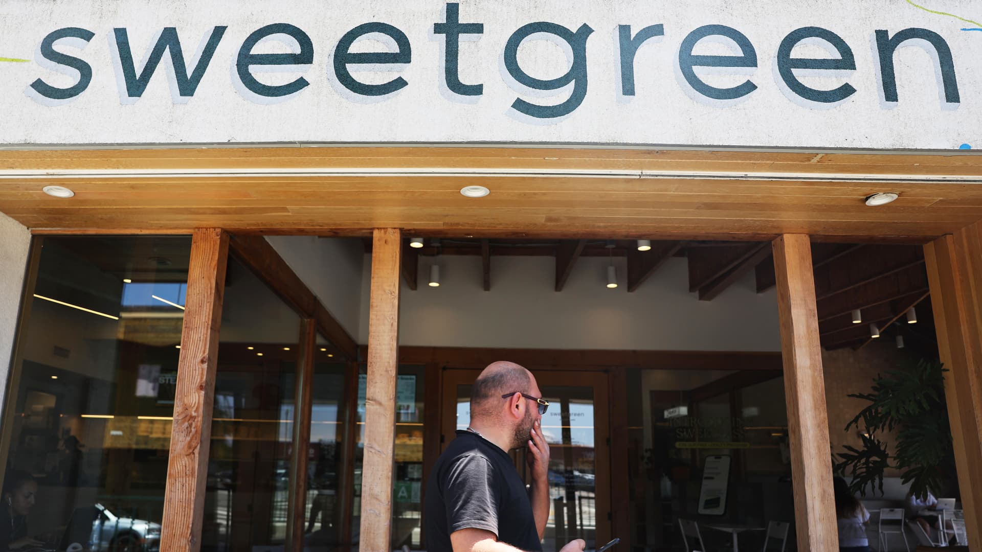 Premarket Stock Gains:  Tracking Tesla, Sweetgreen, And Others
