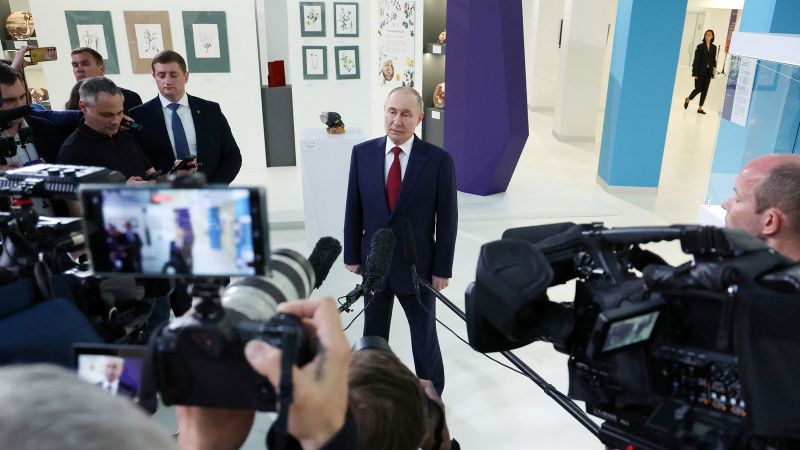 Putin's Public Display: Underscoring His Unwavering Autonomy Putin's Public Display: Underscoring His Unwavering Autonomy