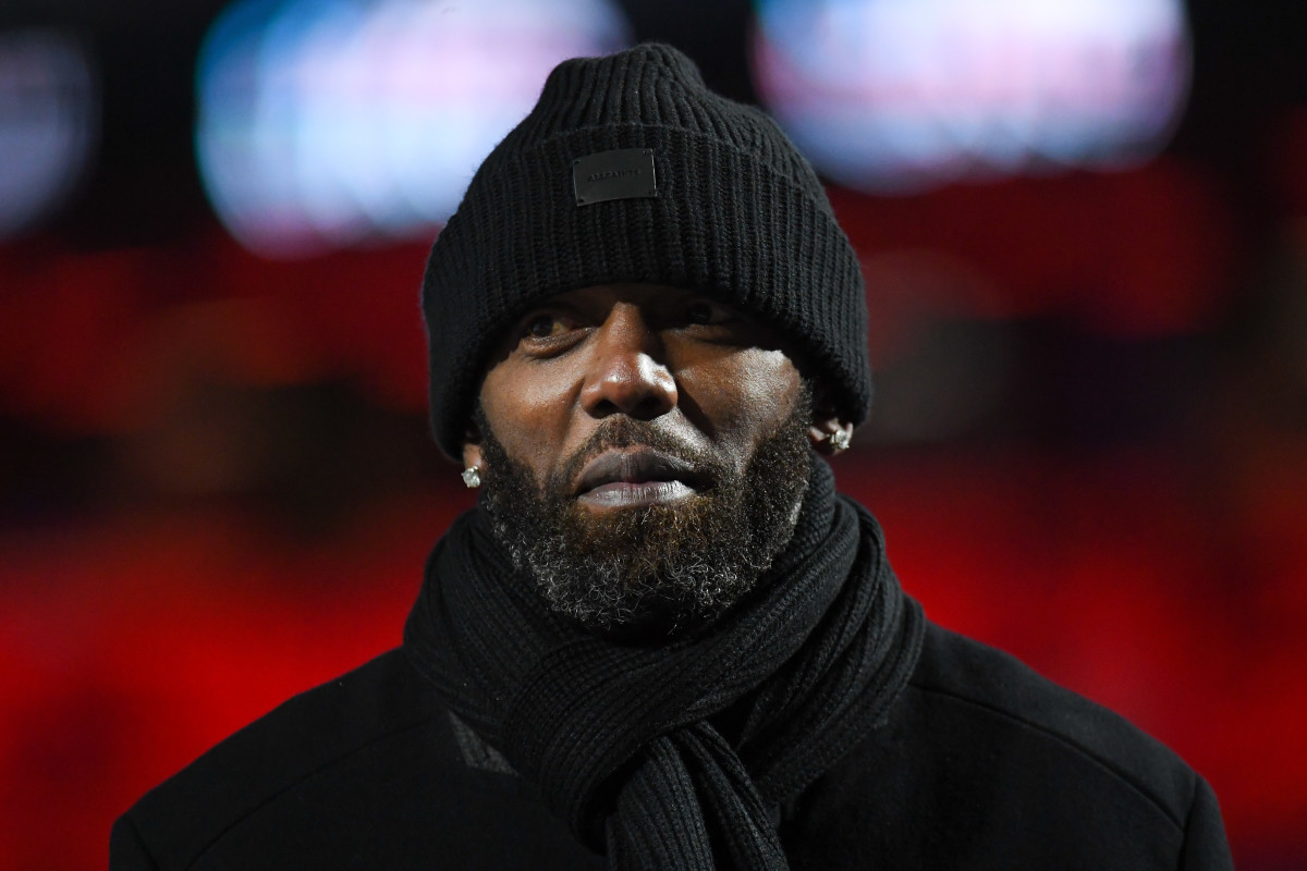 Randy Moss Names His Choice For Greatest Wide Receiver Of All Time Randy Moss Names His Choice For Greatest Wide Receiver Of All Time