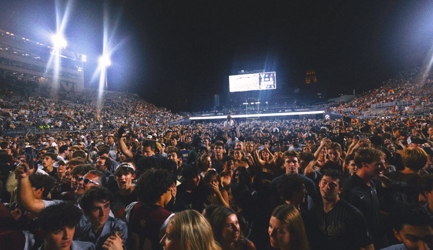 SEC Cracks Down On Field Storming: $500,000 Fine For Each Violation SEC Cracks Down On Field Storming: $500,000 Fine For Each Violation