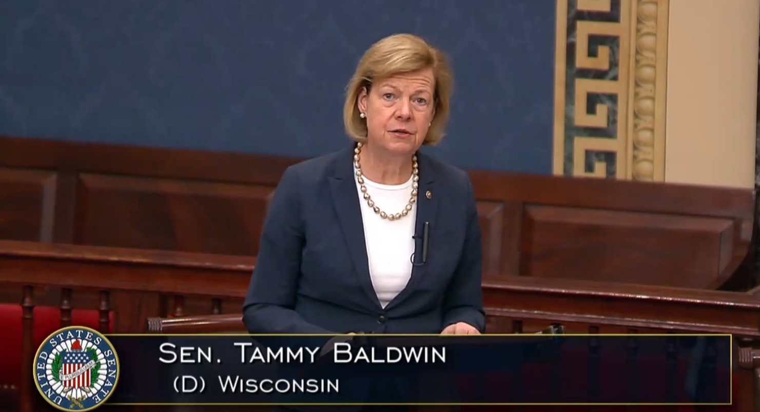 Sen. Baldwin And Congressman Wied Propose Bill Guaranteeing Packers Game Viewing For All Wisconsinites