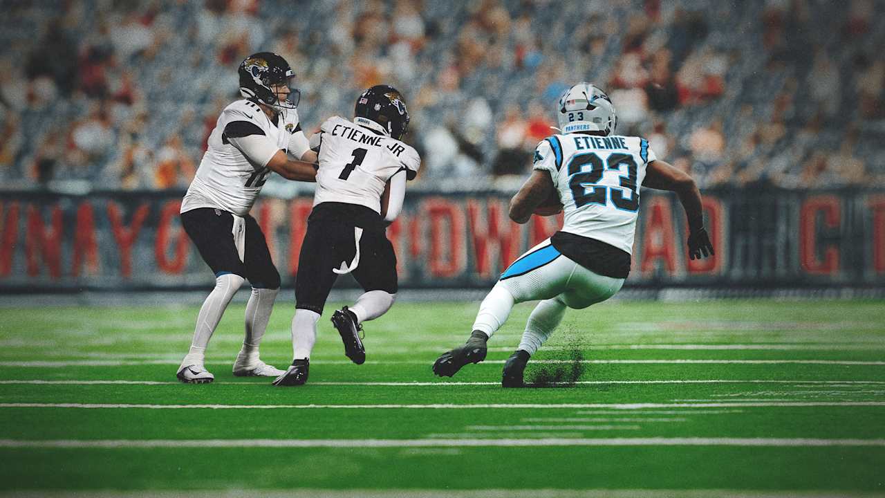 Sibling Rivalry To Side-by-Side: Trevor Etienne's Shared Field Moment Sibling Rivalry To Side-by-Side: Trevor Etienne's Shared Field Moment