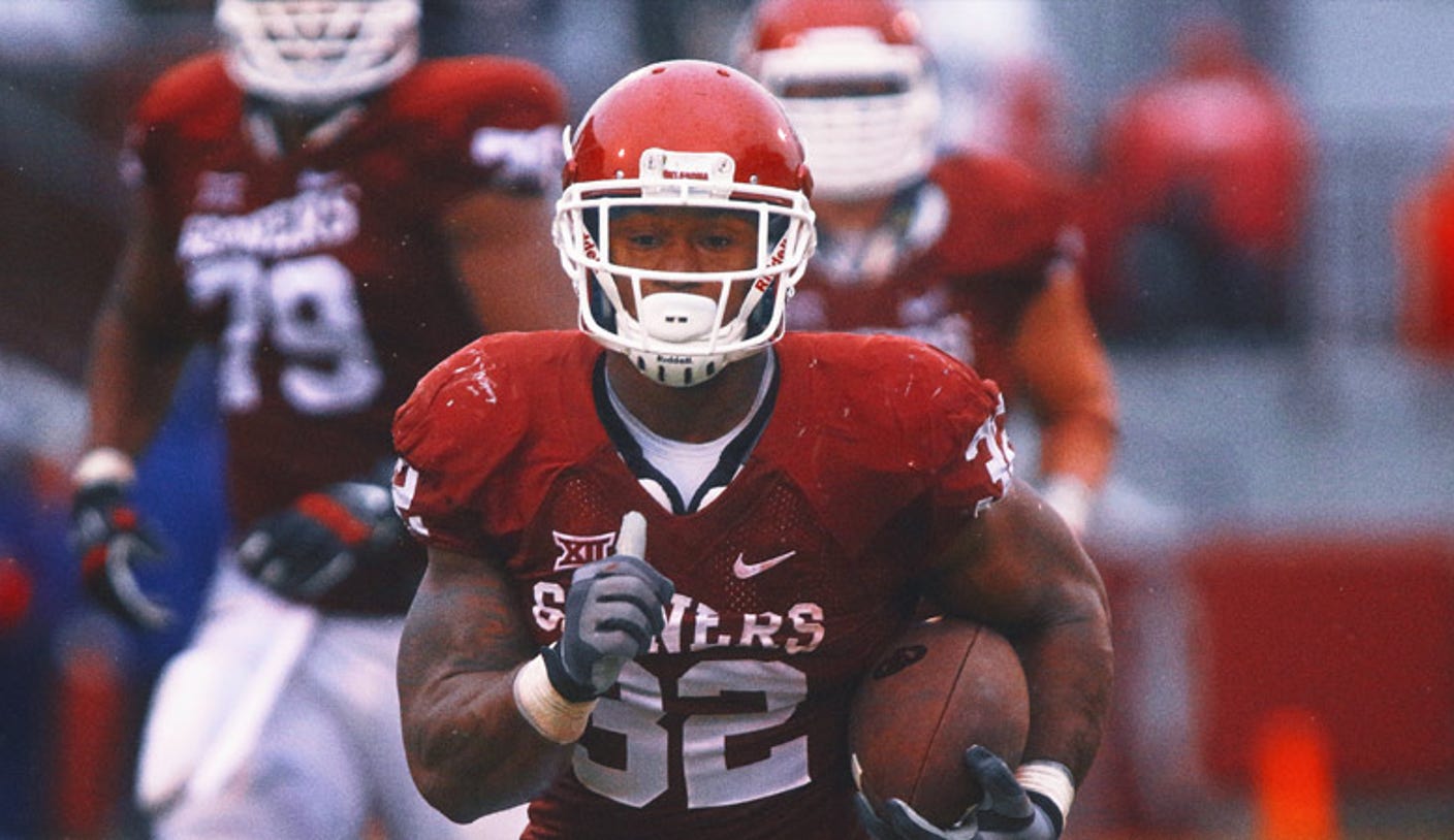Top 10 FBS Single-Game Rushing Yardage Performances Top 10 FBS Single-Game Rushing Yardage Performances