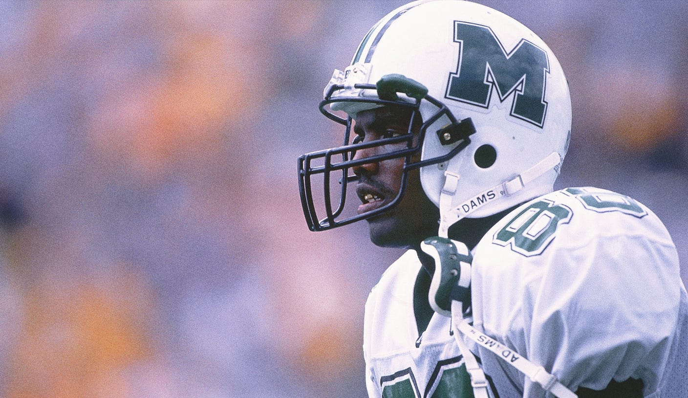 Uncovering The College Football Record: Most Touchdown Receptions In A Single Season Uncovering The College Football Record: Most Touchdown Receptions In A Single Season