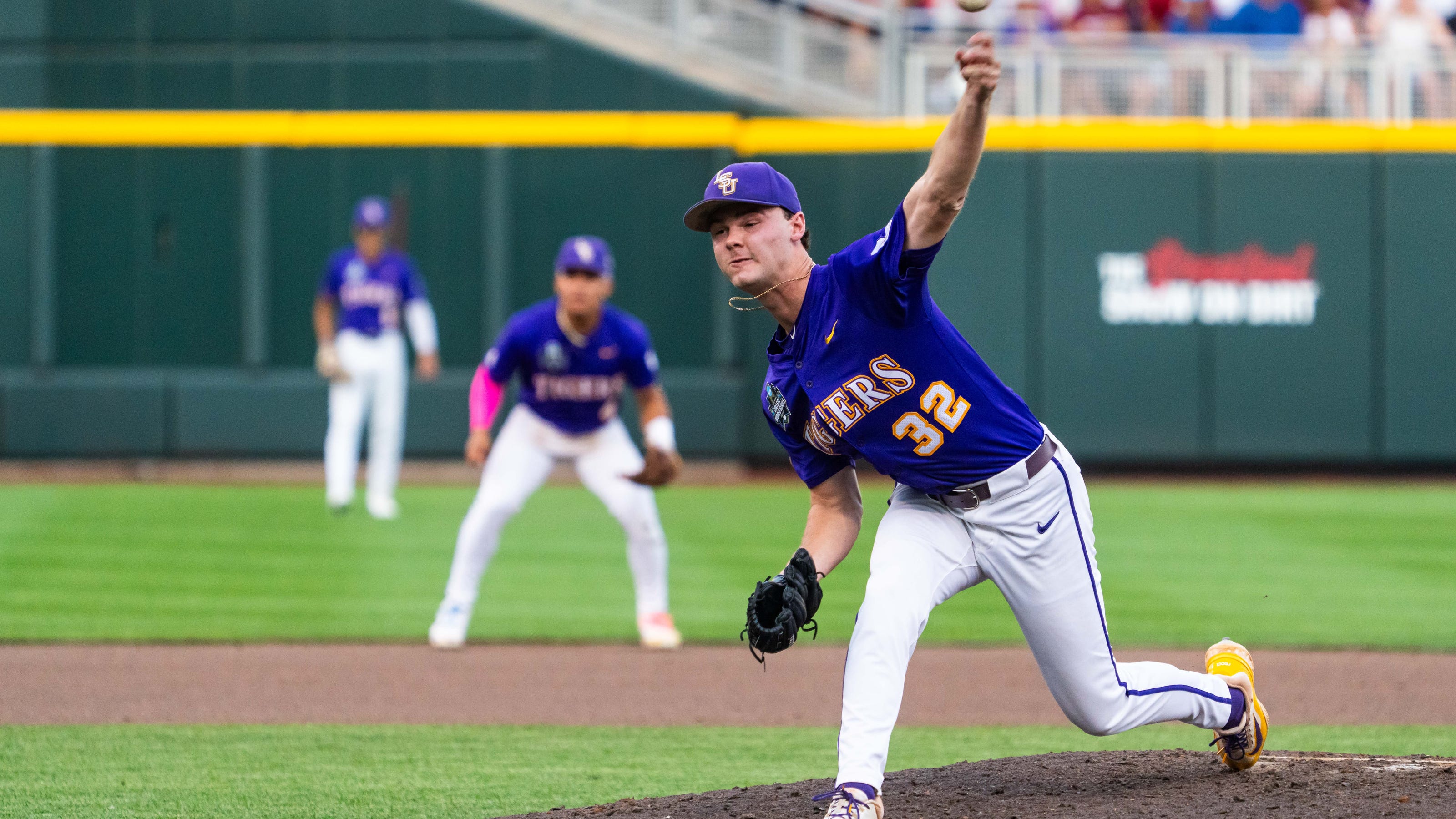 Watch LSU-Coastal Carolina College World Series Final: Live Updates & TV Schedule Watch LSU-Coastal Carolina College World Series Final: Live Updates & TV Schedule