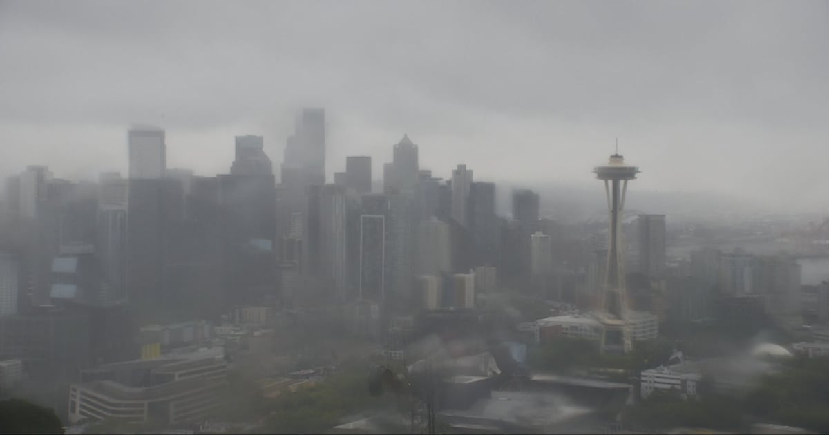 Western WA Thunderstorm Outlook: Sun After The Storm?
