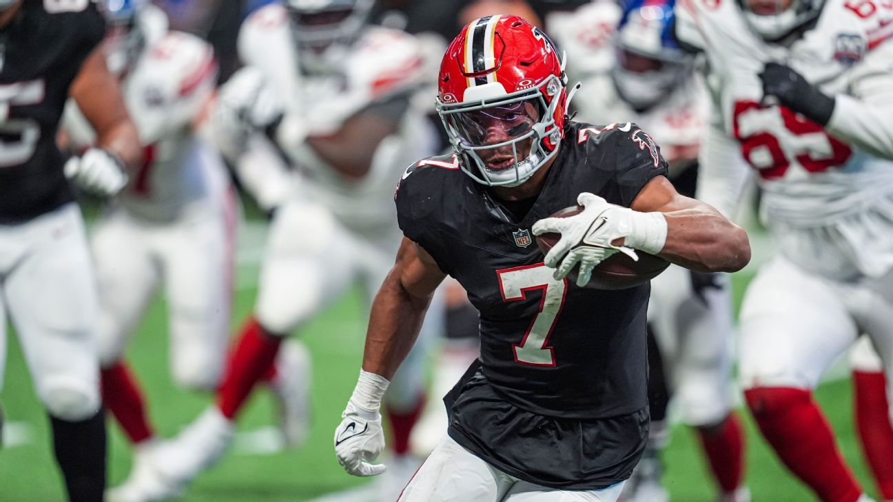 Your 2024 Fantasy Football Advantage: Expert Picks & Rankings Your 2024 Fantasy Football Advantage: Expert Picks & Rankings